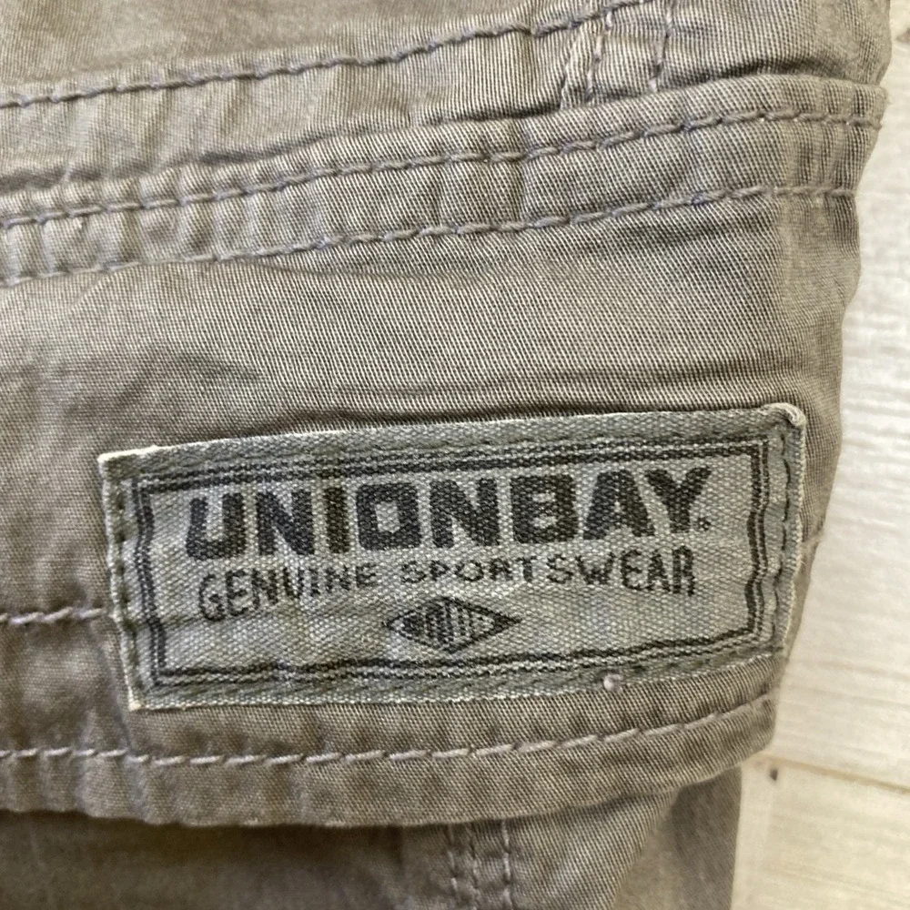 UNIONBAY Cargo Shorts Men Gray 40 11.5 Inseam Pockets Lightweight Cotton Stretch